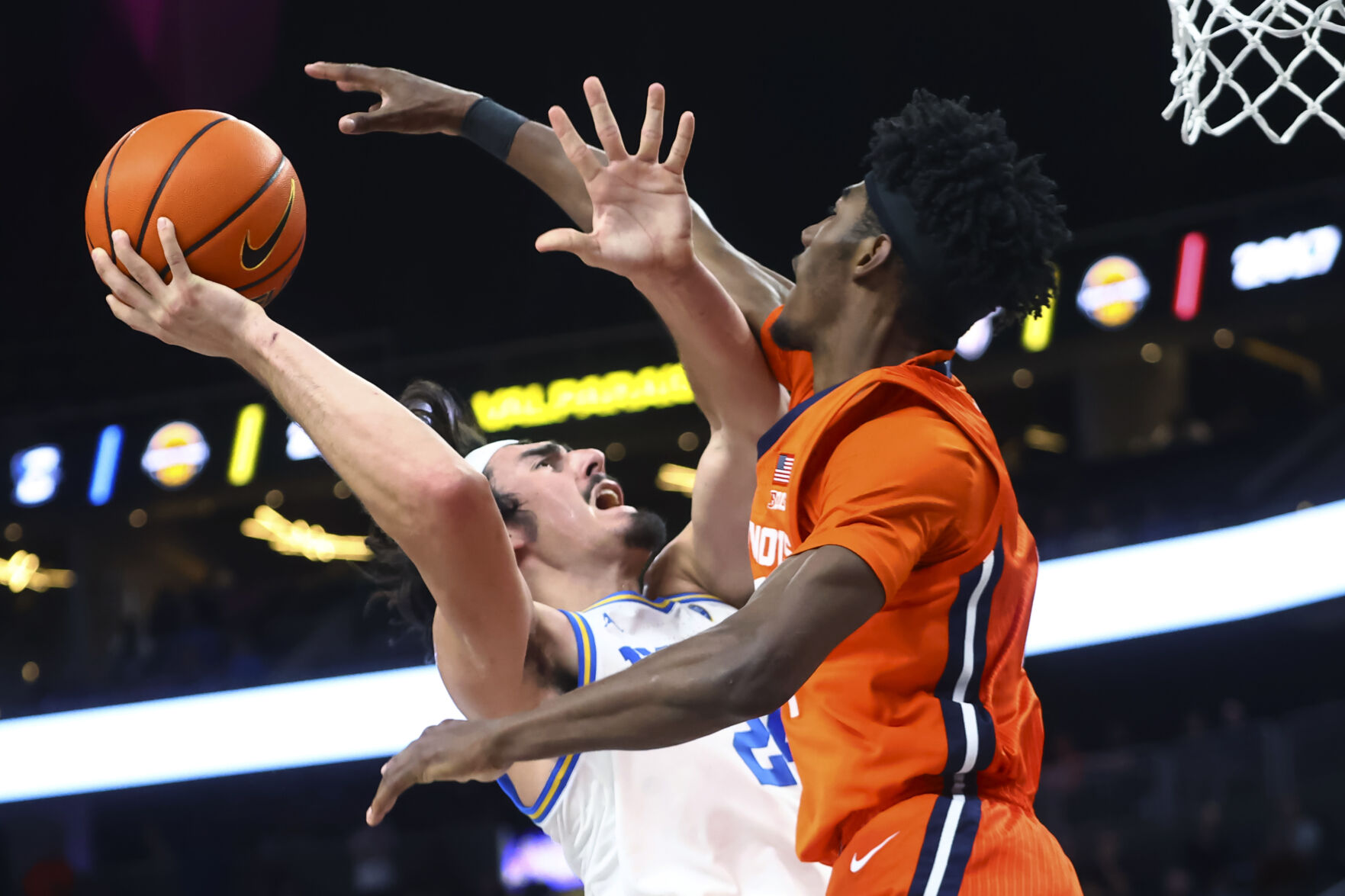 UCLA Illinois Basketball